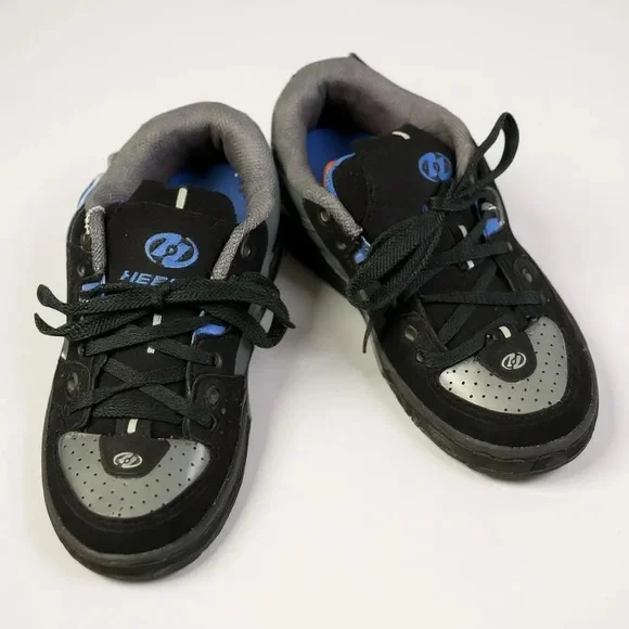 Heelys Kids Roller Shoes - Size 3 Black & Silver Streetwear Skater - Picture 1 of 4